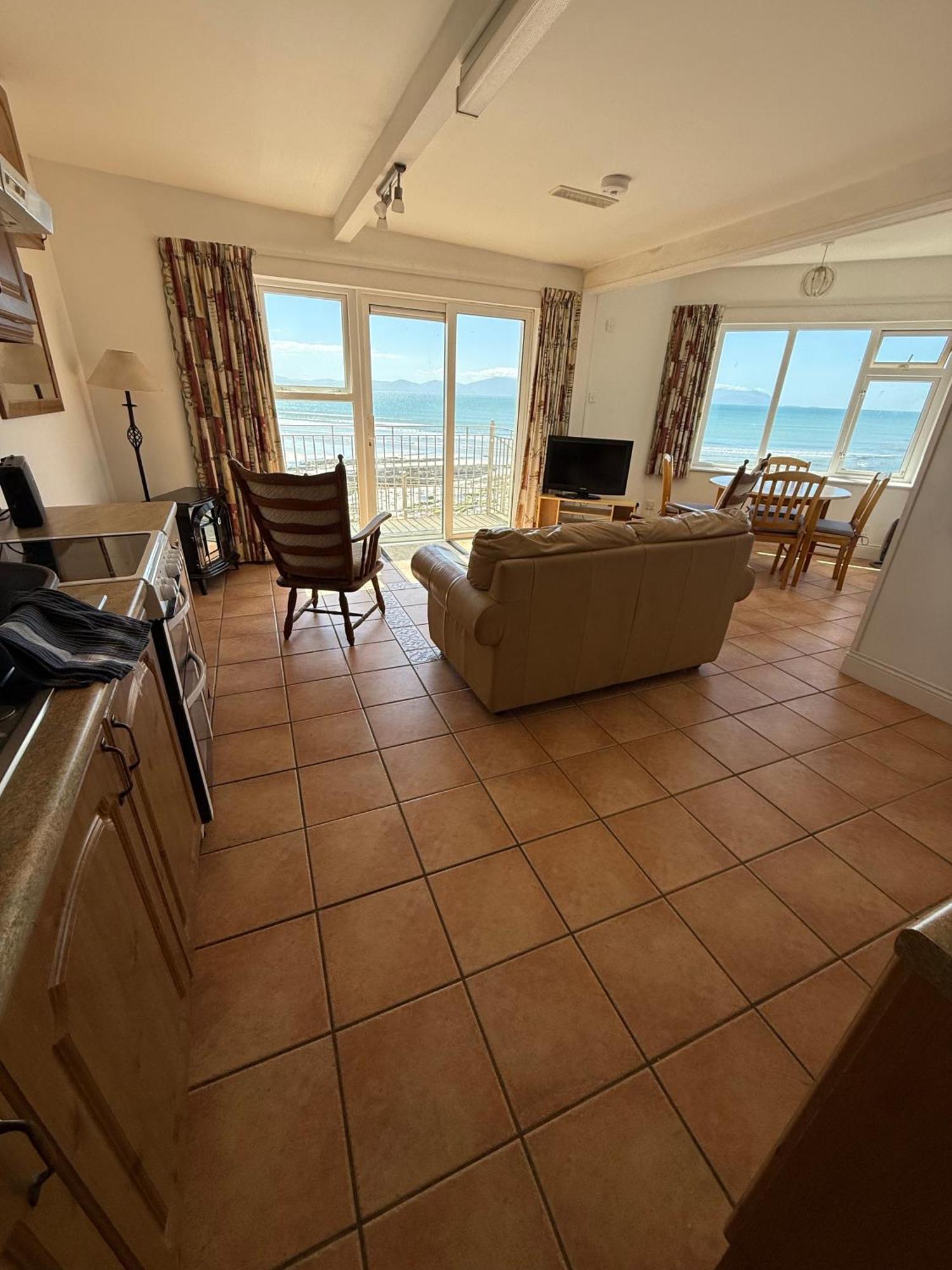 Oneills Apartments Ballyheigue Bagian luar foto